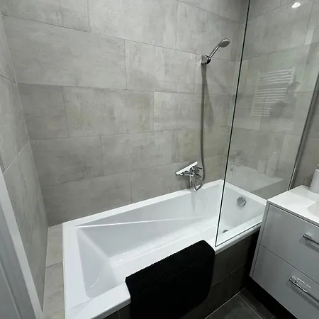 Tmr Apartment *
